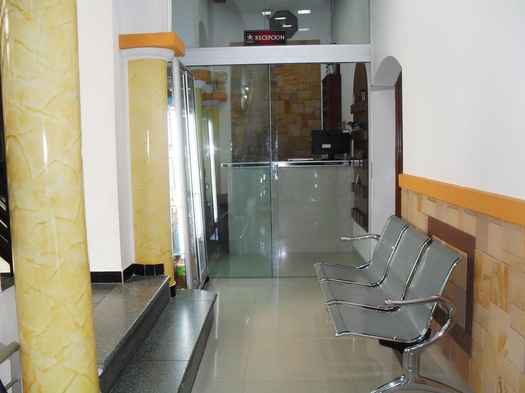 Hostal Corona Blanca Sucre Eksteriør billede