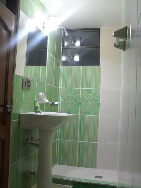Hostal Corona Blanca Sucre Værelse billede