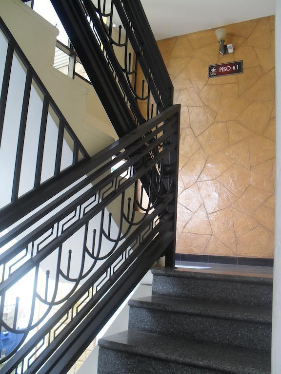 Hostal Corona Blanca Sucre Eksteriør billede